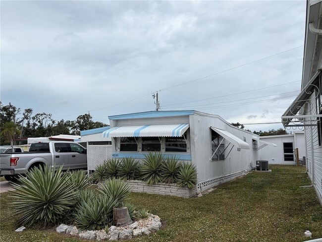 Photo - 4108 10th St Ct E