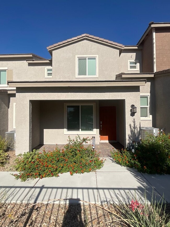 Photo - 3-bedroom townhome, 2cg, gated community