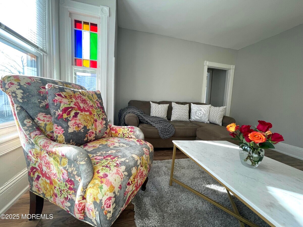 Photo - 610 1st Ave Townhome