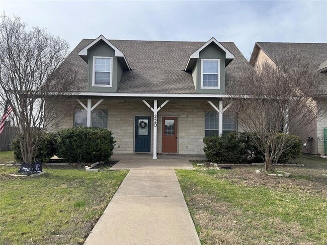 Building Photo - 220 Sandstone Dr