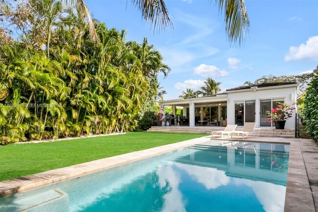 Photo - 540 SW 27th Rd