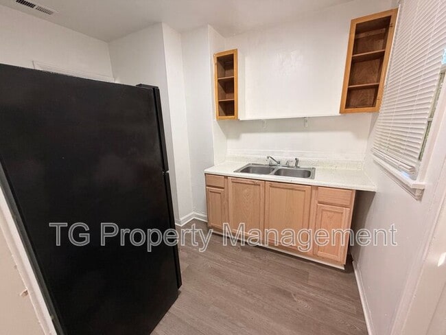 Photo - 6031 Transylvania Ave