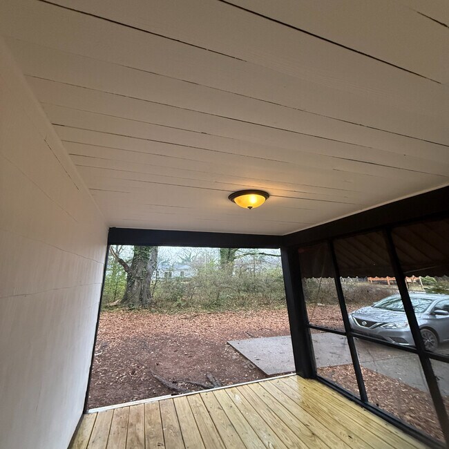 Photo - 1687 Beechwood Blvd SW