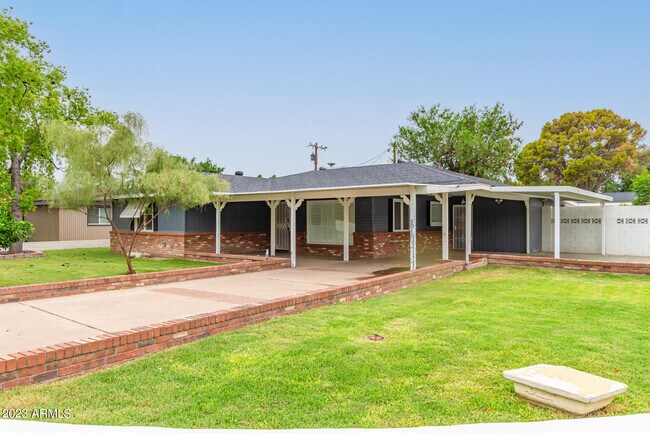 Photo - 7340 N 7th Ave