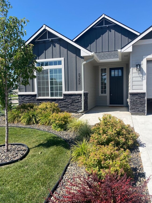 Photo - Single Level 4 Bedroom 2 Bathroom Home in Nampa