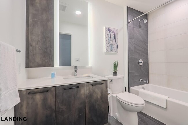 Photo - 632 Howard Rd SE Unidad 931