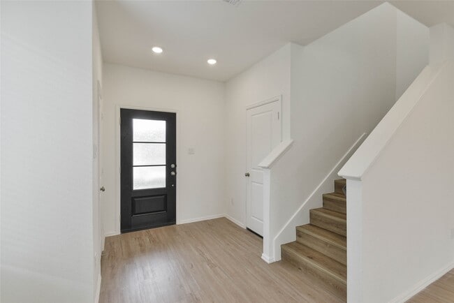 Photo - 3015 Wedgewood Cv Wy