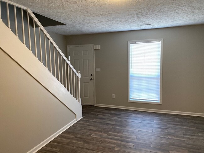 Photo - 255 Foxworth Dr