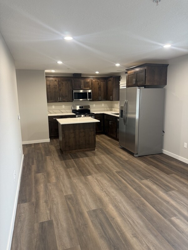 491-497 Marino Drive North - 493