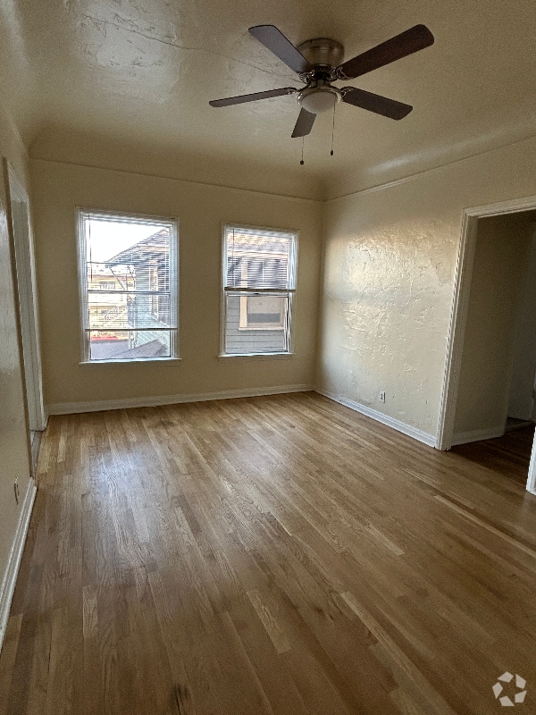 Building Photo - 1154 Normandie Ave Rental