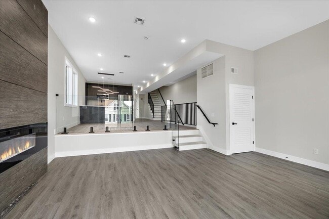 Photo - 327 69th St Unit 1