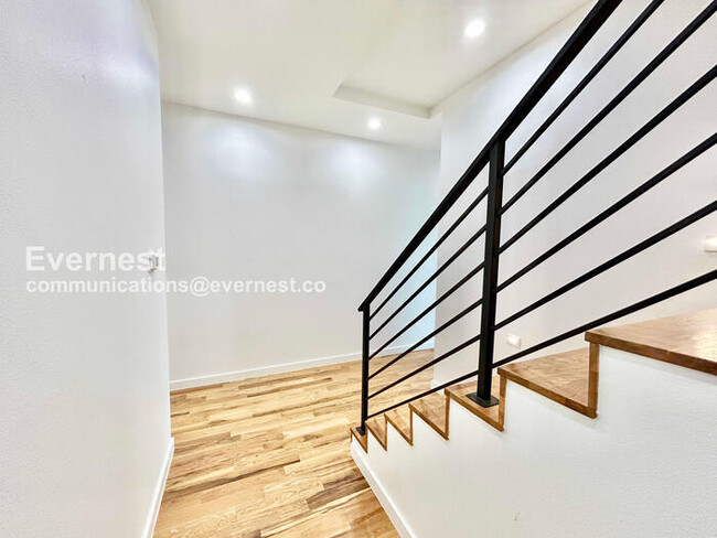 Photo - 426 Avenue L Ave