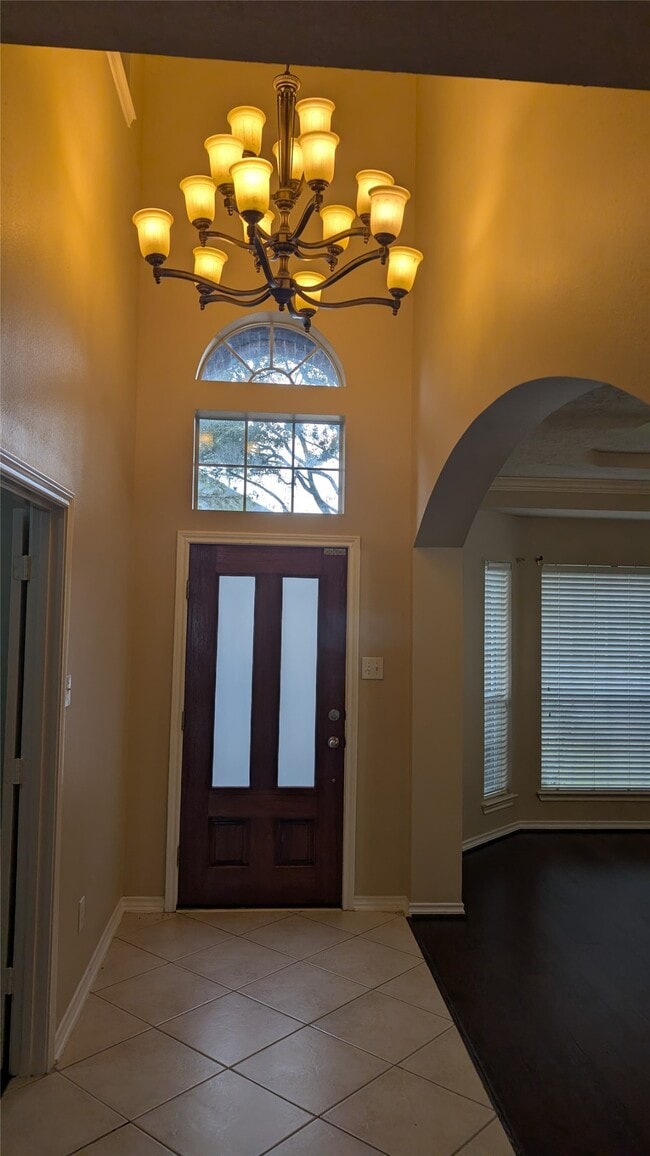 Building Photo - 5823 Grand Saline Dr