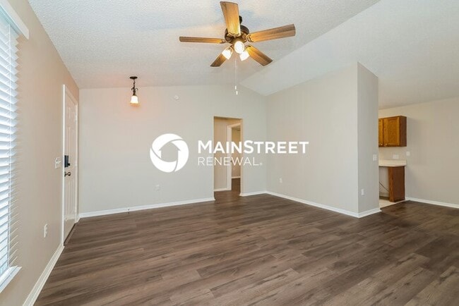 Photo - 3 Bedroom Pet-Friendly Home in POINCIANA, ...