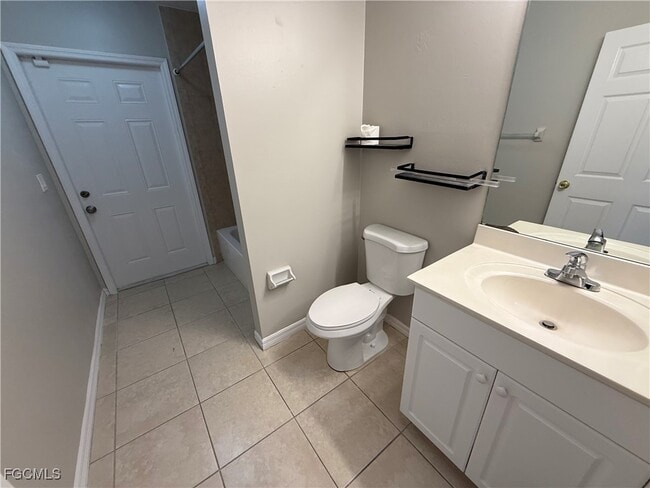 Building Photo - 709 SW 31st St Rental