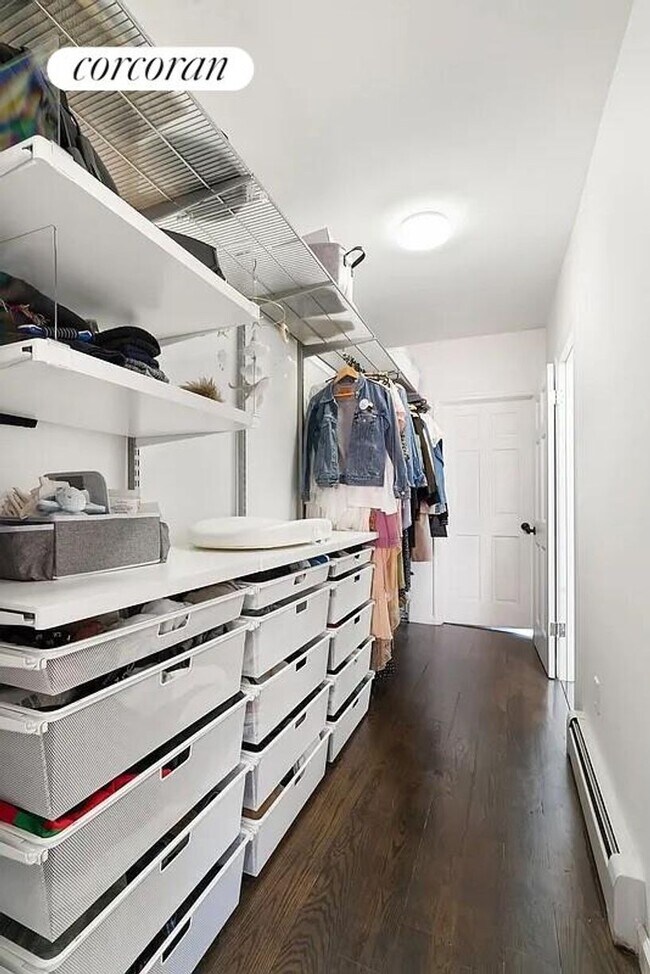 Photo - 275 Vanderbilt Ave