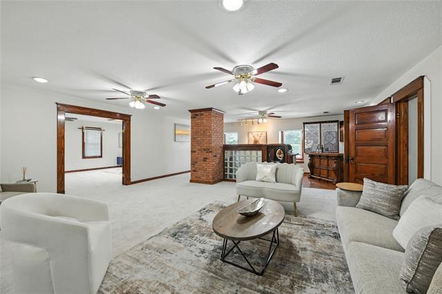 Photo - 1323 Dublin St