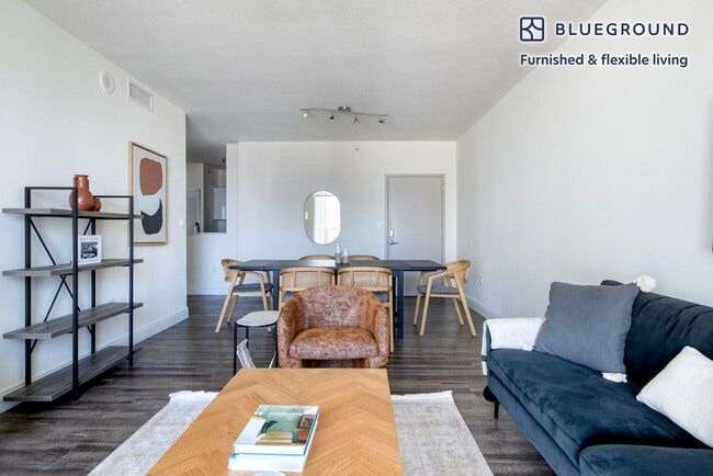 Photo - 110 SW 12th St Unit FL18-ID51