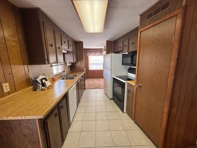 Photo - 1210 Coronet Wy