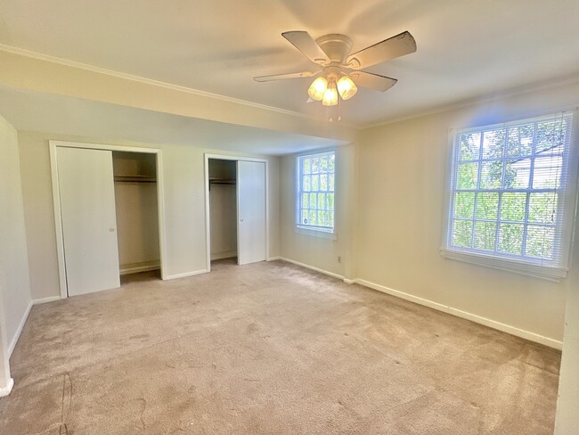 Photo - 1604 Garland Pl