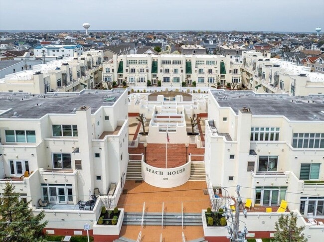 Building Photo - 7701 Atlantic Ave Unit 33A