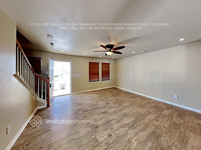 Photo - 838 Willow Dr