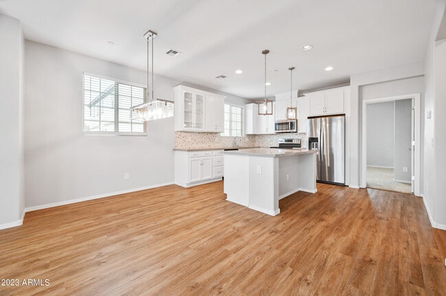 Photo - 1752 E CHELSEA Ln