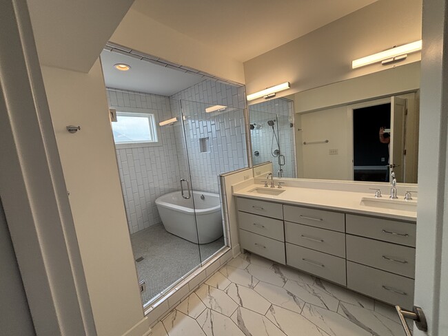 Photo - 908 Southside Pl