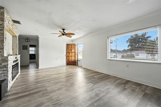 Photo - 405 N Buena Vista Ave