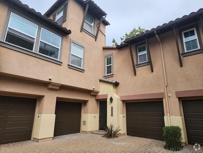 Building Photo - 2665 Matera Ln Rental