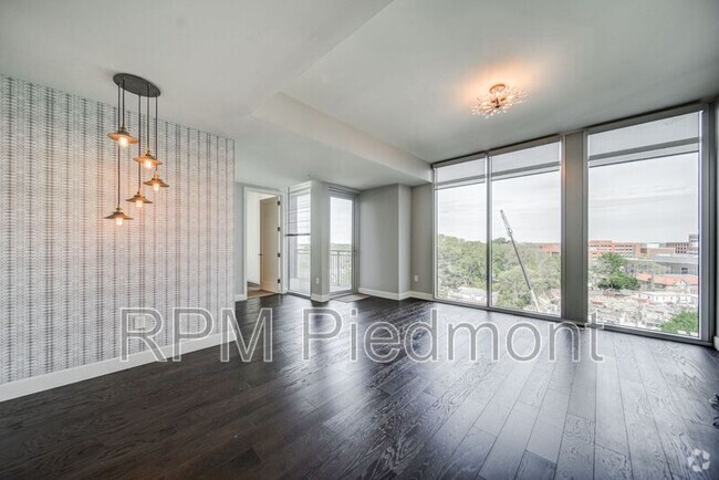 Building Photo - 1820 Peachtree Rd Unit 911 Rental