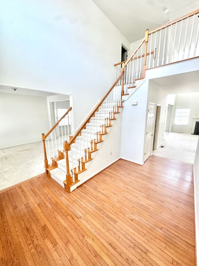 Photo - FIVE BEDROOMS in PARKLAND SCHOOLS!