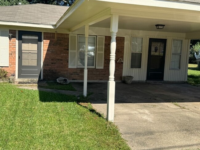 Photo - Completely Remodeled 3 Bed, 2 Bath Home in...