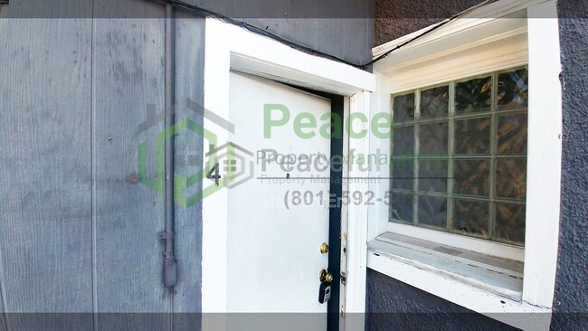 Photo - 217 D St E Unidad 4