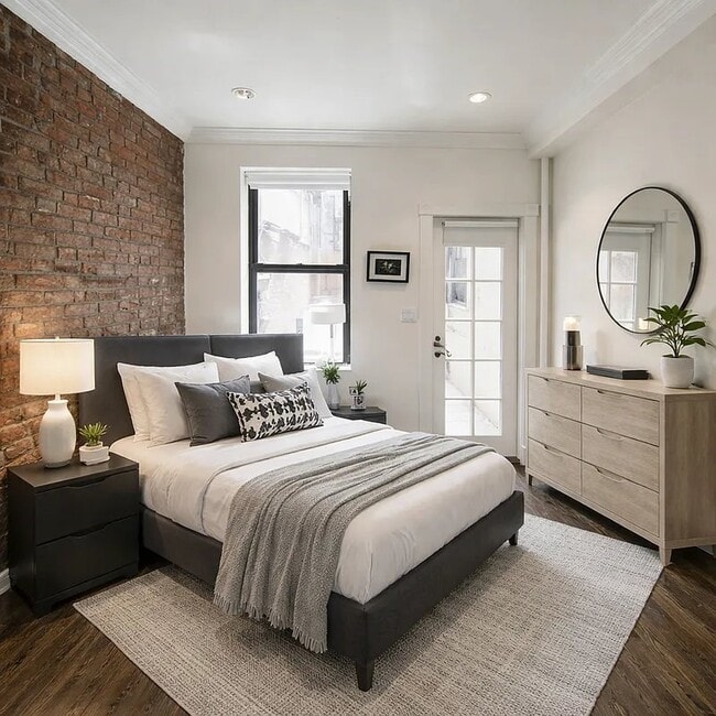 Photo - 316 W 14th St Unidad 1