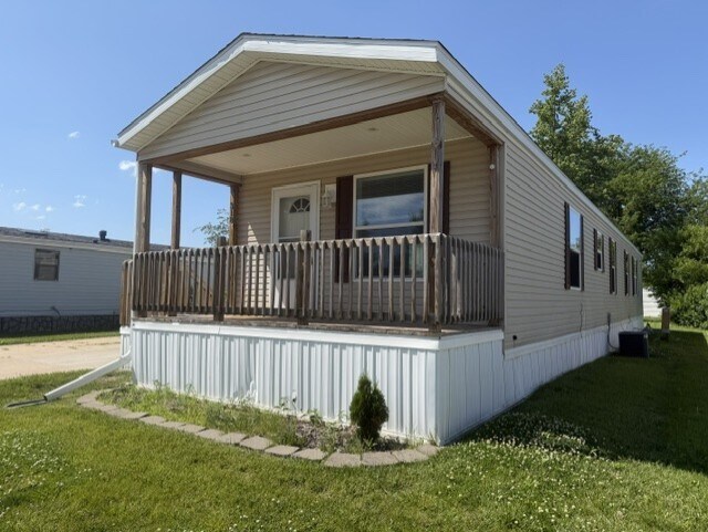 Photo - 318 Parkland Ct