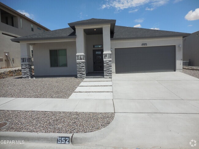 Building Photo - 552 Pne Vly Pl Rental