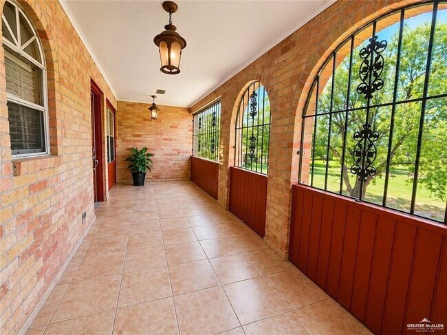 15 Highland Park Ave