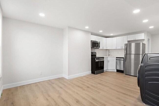 Photo - 173 Van Horne St Unit 2