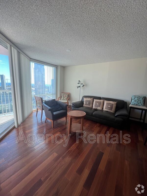 Building Photo - 801 S King St Unit One Archer Lane Rental