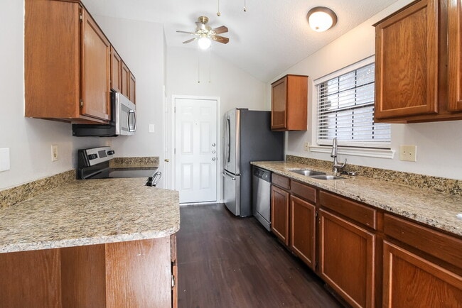 Photo - 2506 Arapaho Dr