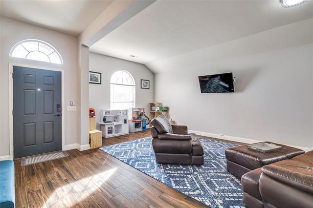 Photo - 4916 Auburn Dr