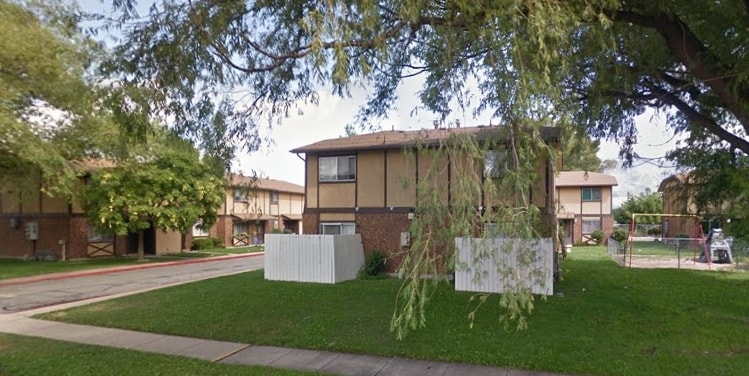 Parkwood Apartments - Parkwood Apartments