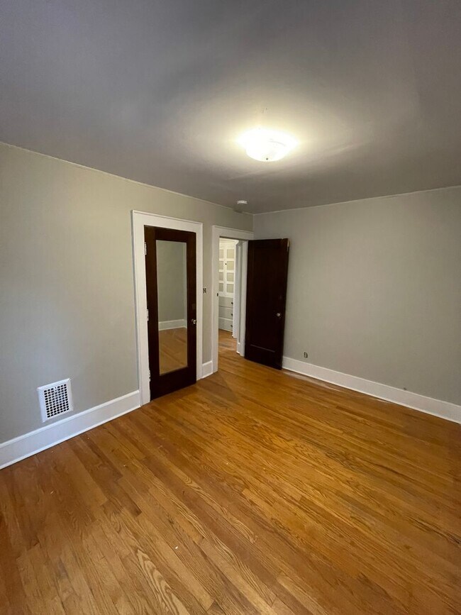 Photo - 220-222 W Genesse Park Dr Unit 222