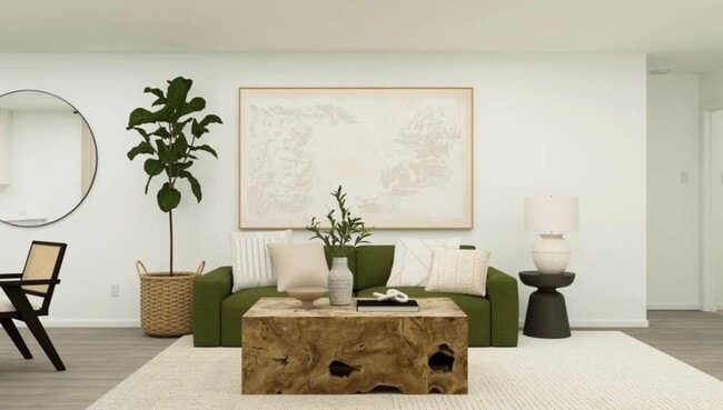 Photo - 206 Kings Row Ln