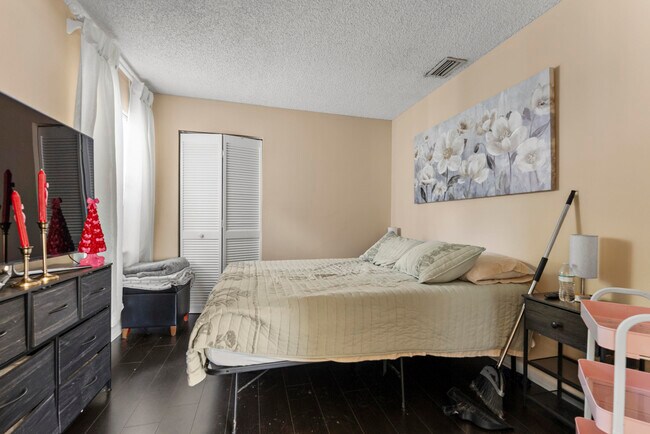 Photo - 5359 Buckhead Cir