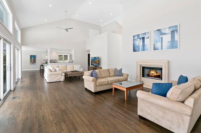 Photo - 40 Hidden Cove Ct