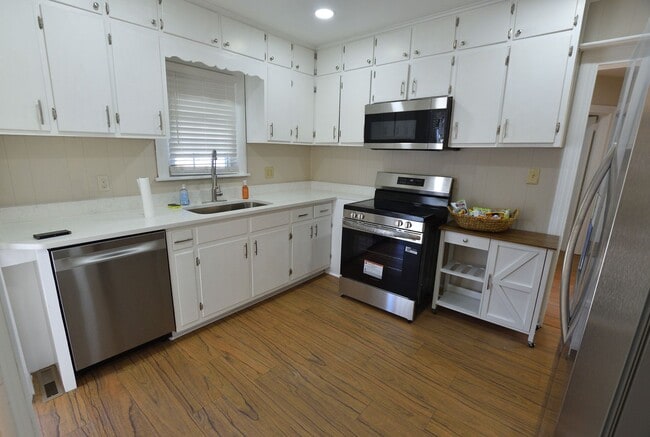 Photo - 1420 Eastern Ave