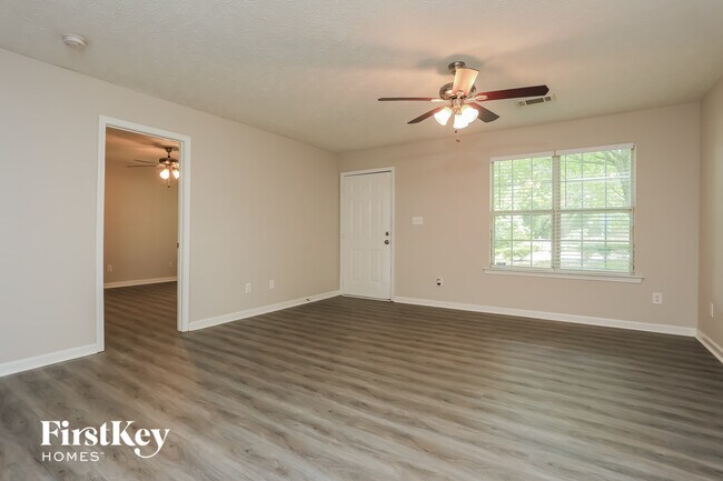 Photo - 252 Pine Valley Dr