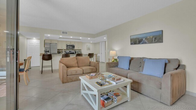 450 Egret Cir Unit 9207